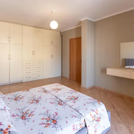 Two-bedroom Sea View *